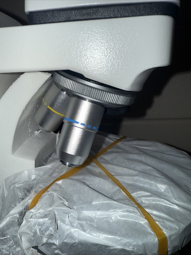 Motic Instruments M3604-3 Microscope. Swiftline with LED LIGHT. READ