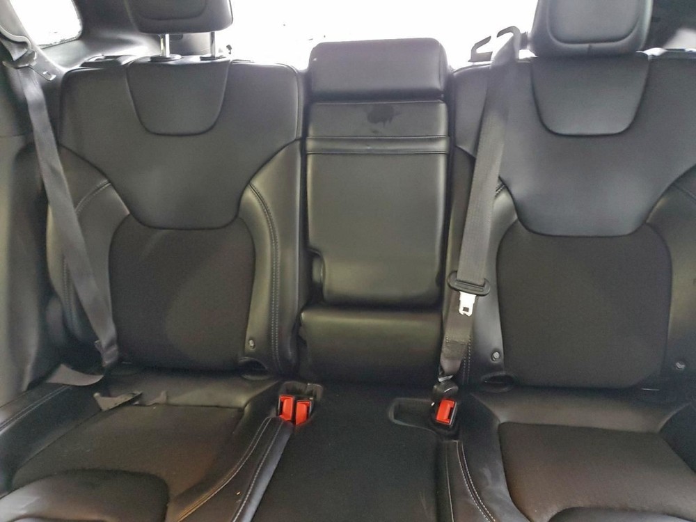 CHEROKEE 2019 Glove Box 4935529
