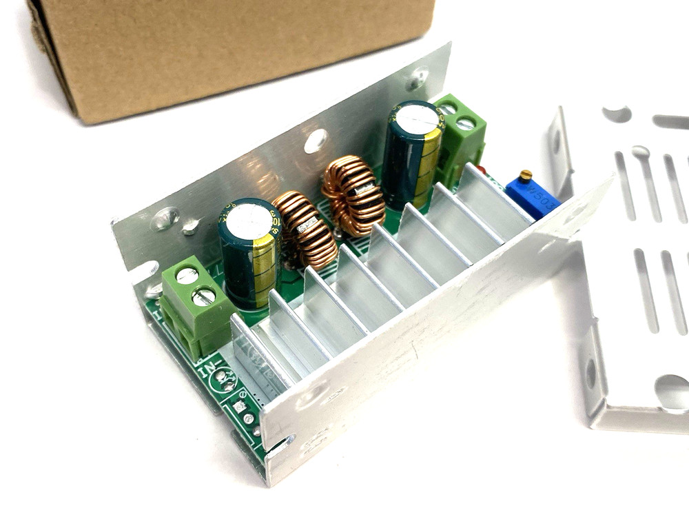 DFROBOT DFR0946 DC-DC Buck Boost Converter Module