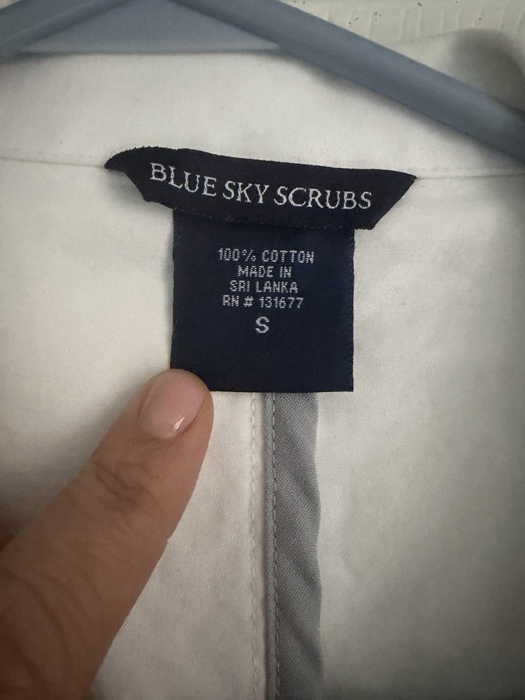 Blue Sky Scrubs Lab Coat Size Small Women’s