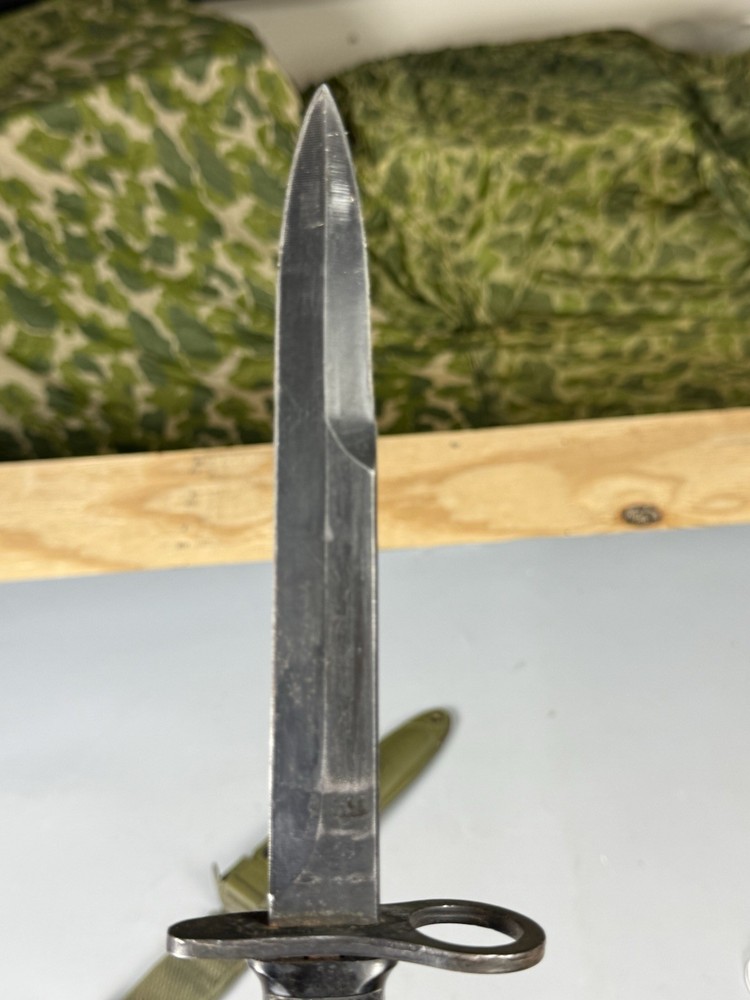 Cold War Era US M7 Knife With Rack Marks 93
