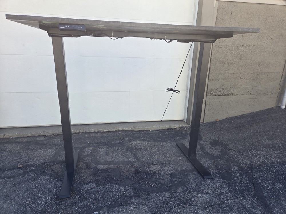 Flexispot Adjustable Workbench, 62"x32", 600 Lb. Capacity, Phenolic Top, Used
