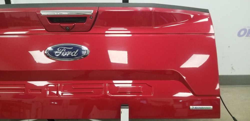 20 FORD F150 REAR TAILGATE ASSEMBLY WITH STEP AND REMOTE RELEASE OPTIONS RED