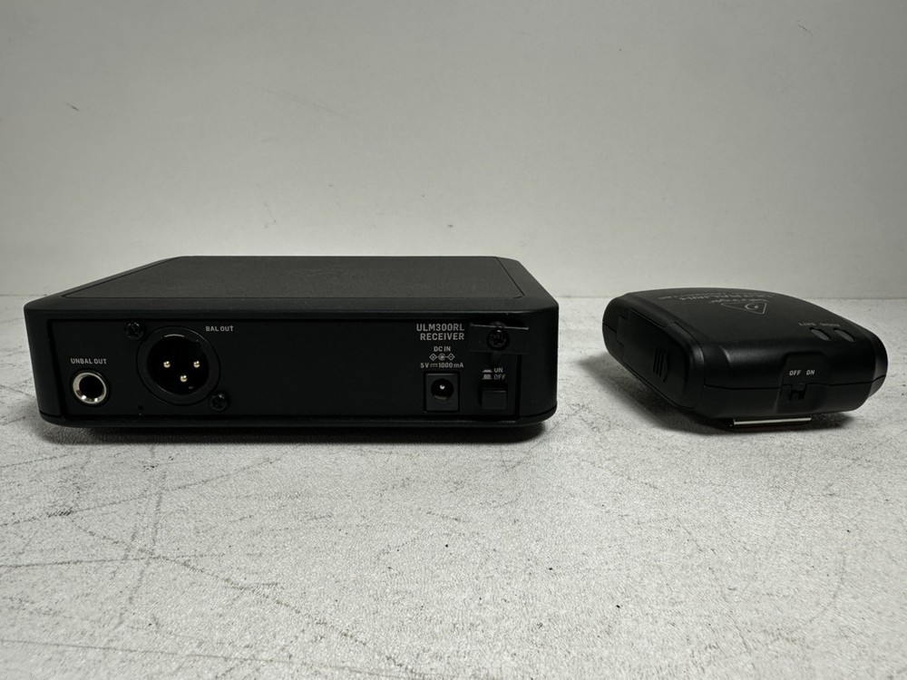 BEHRINGER ULM300LAV WIRELESS LAVALIER MICROPHONE SYSTEM (P03056324)