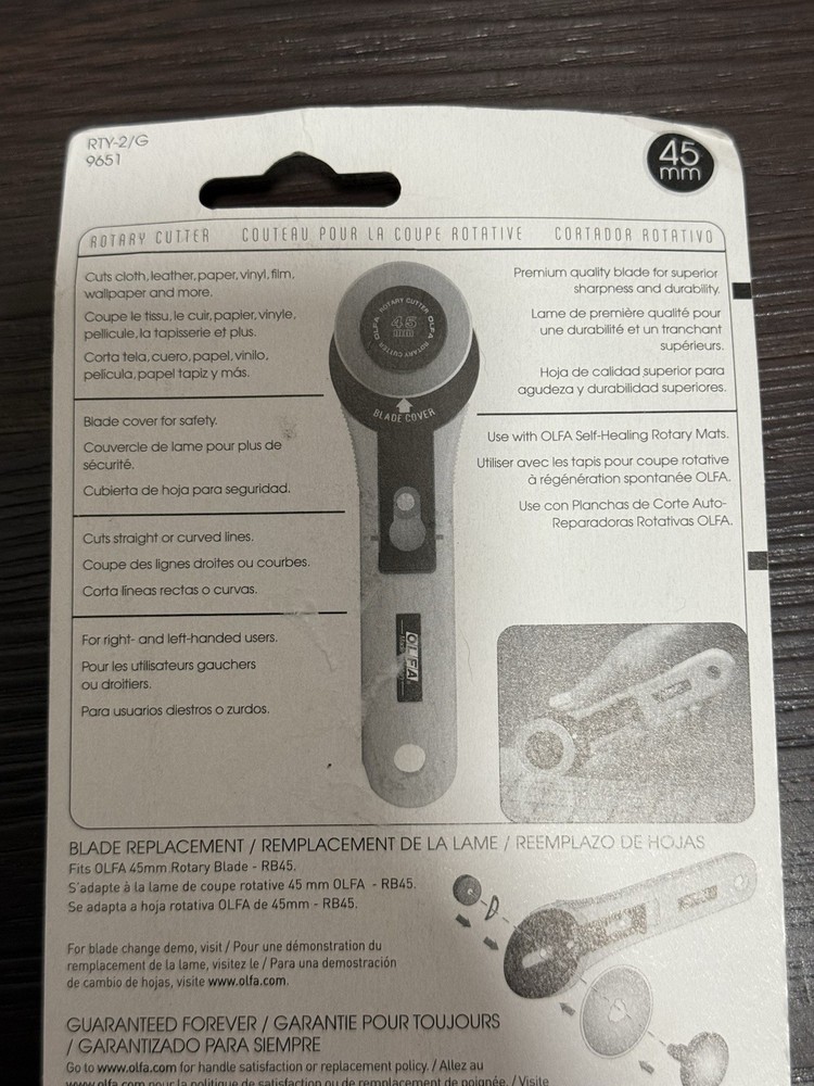 Olfa RTY-2/G 45mm Rotary Cutter NIP Sharp & Durable Cuts multiple layers