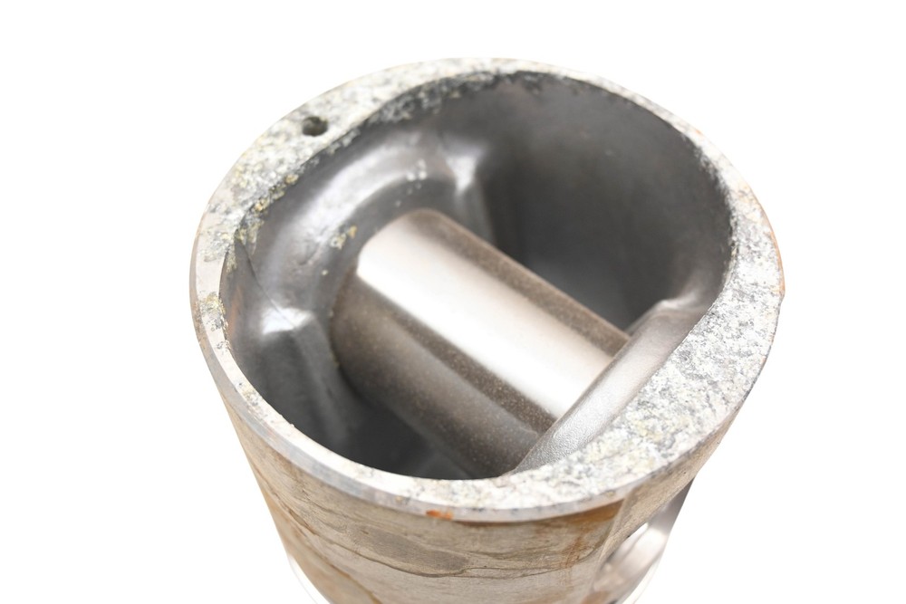 Mack 57GC376 Piston & Cylinder Liner Sleeve NOS