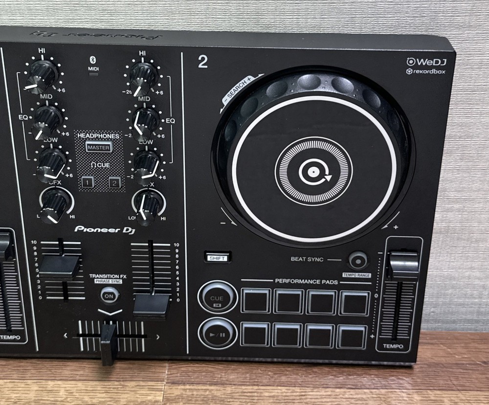 Pioneer DJ DDJ-200 DJ Controller