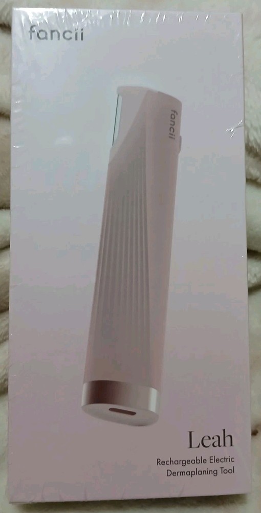 Fancii LEAH Dermaplaining Tool