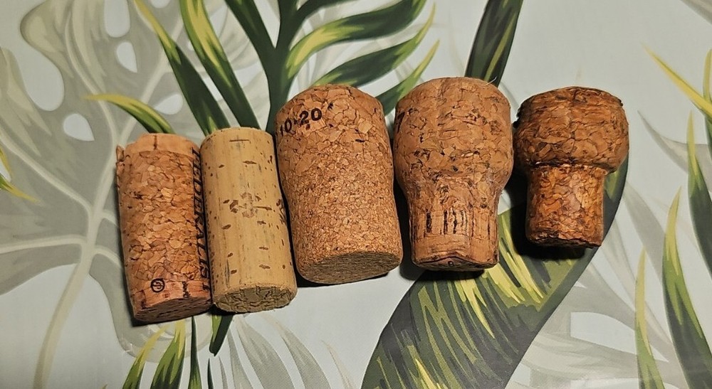 Lot of 140 Wine Bottle Corks - Different Sizes