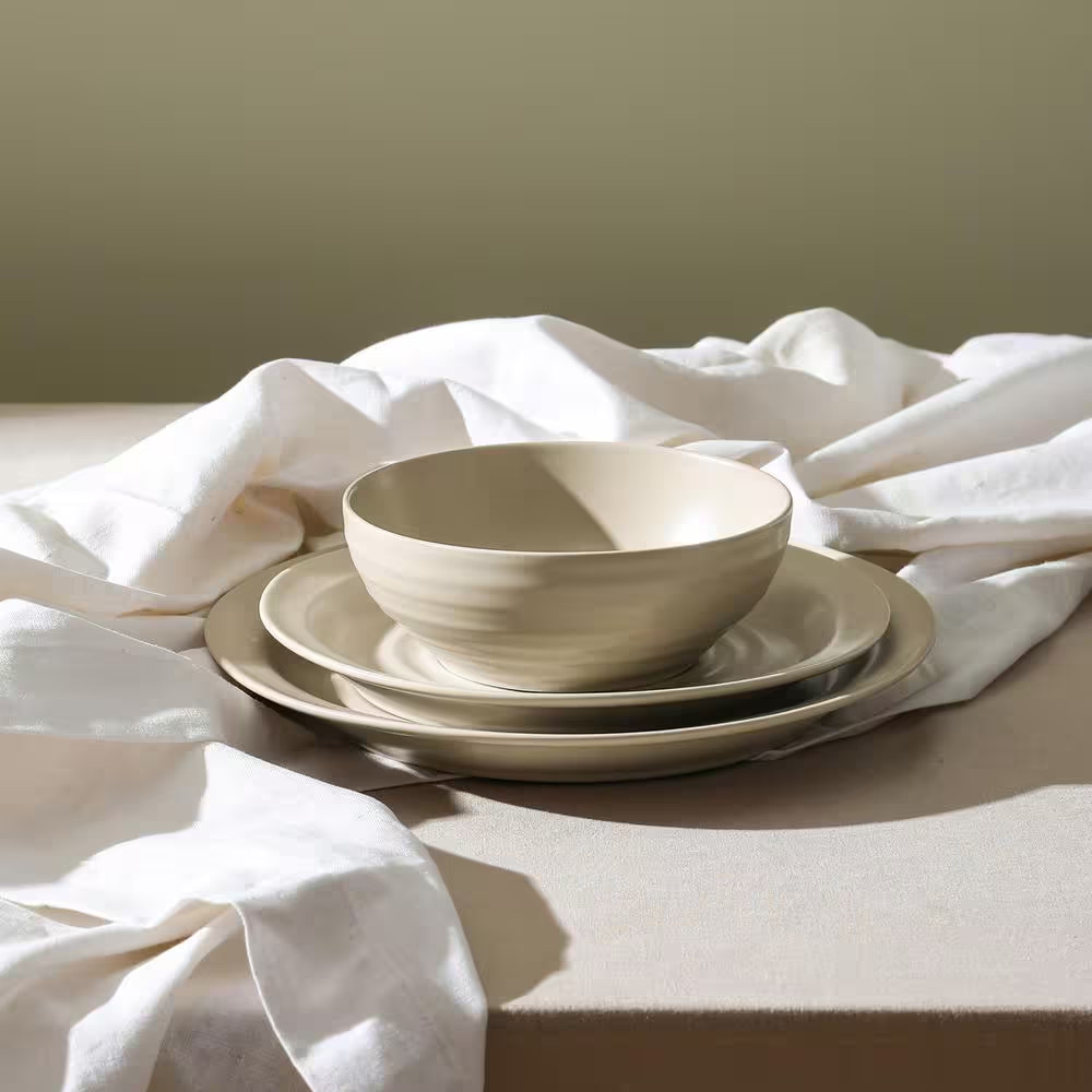 Orbit 4-Piece Beige Stoneware Full Set (Service for 4)