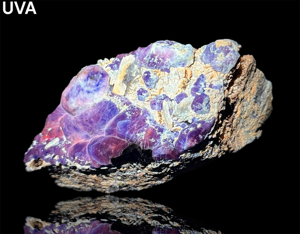 695 Gr. Fluorescent Phosphorescent Blue Hackmanite Crystals Cluster, Forsterite