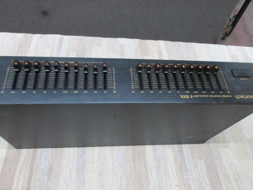 VINTAGE Lineartech STEREP GRAPHIC EQUALIZER E-300L TESTED GOOD