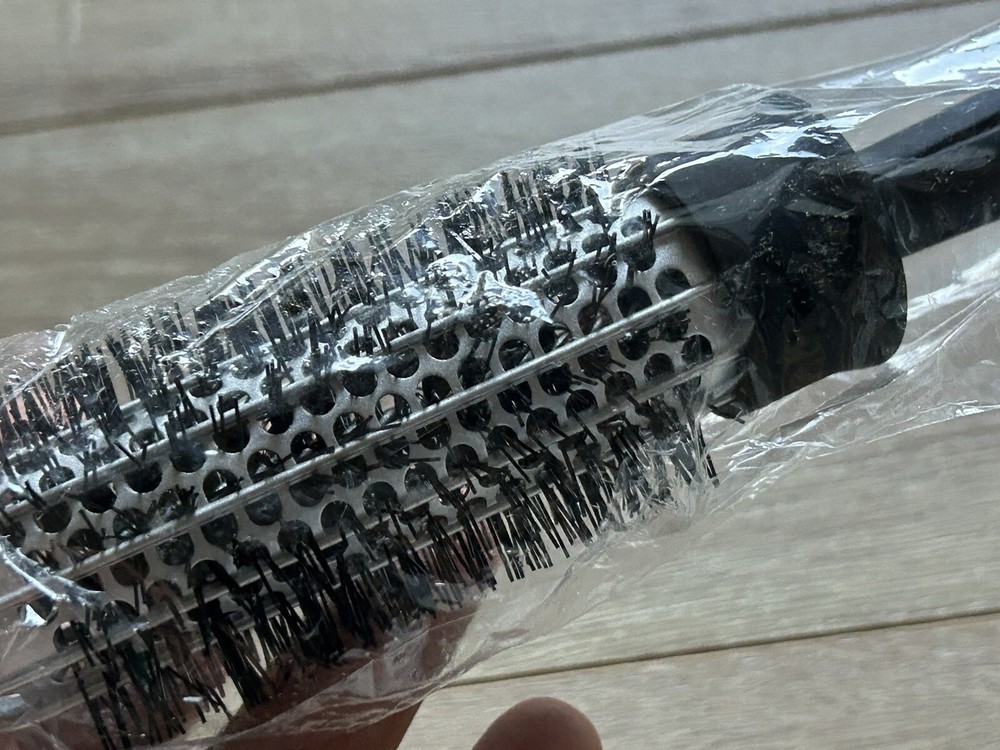 Nick Chavez Thermal Anti Static Roll Round Styling Brush New