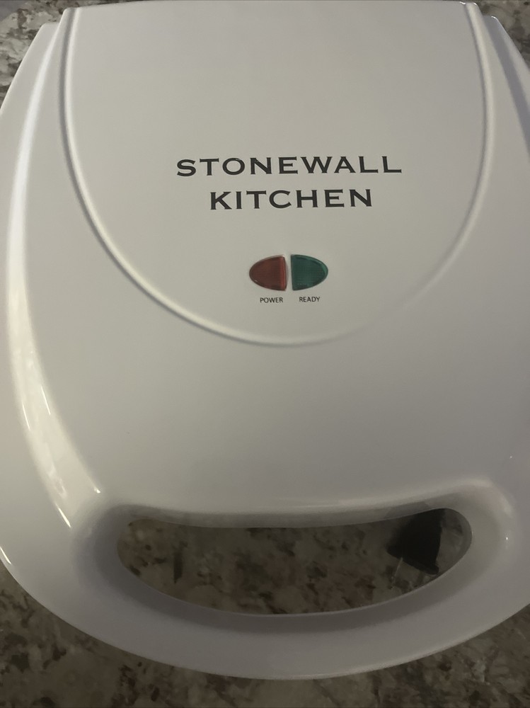 Stonewall Kitchen Doughnut Maker Excellent Preowned Condition FAST SHIP