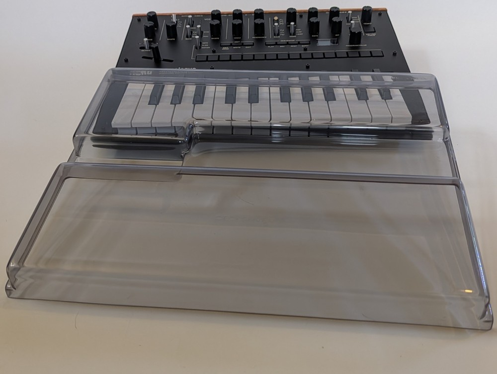 KORG Monologue Mono 25 Key 16 Step Sequencer Synth - WITH DECKSAVER! - CLEAN!