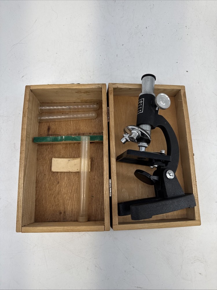 Vintage 1950’s Private Eye Student Microscope