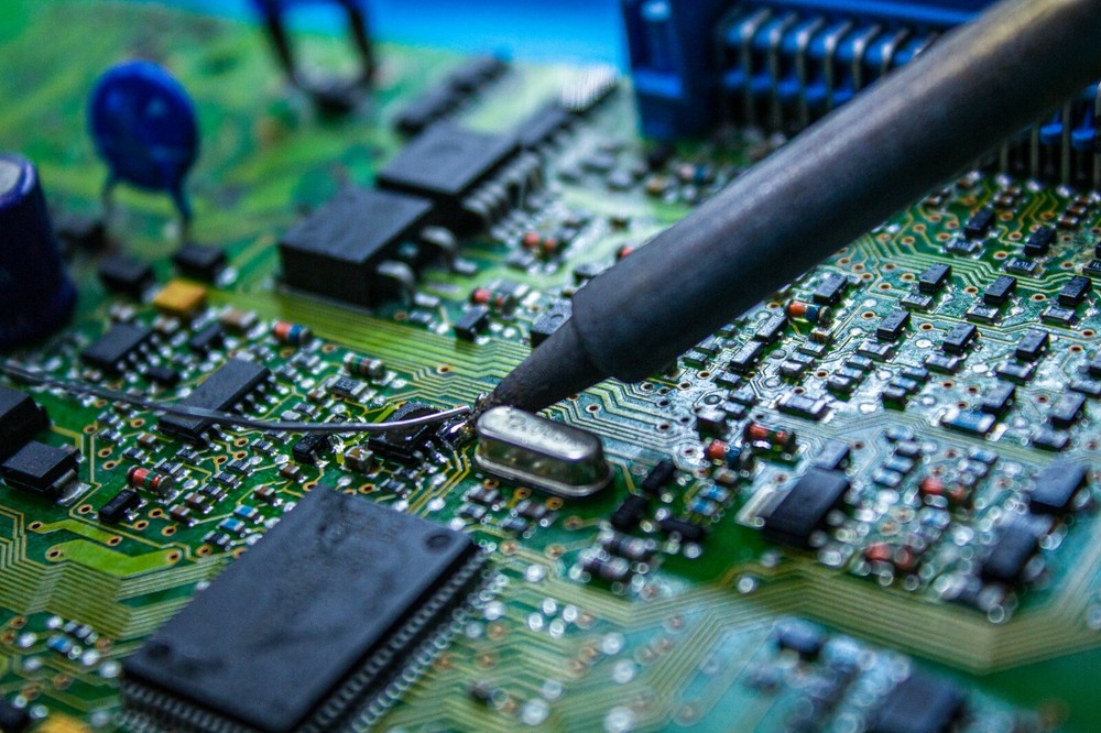 Mercedes ME9.7 ECU SCN Coding ,Programming, Unlocking, VIN writing Service