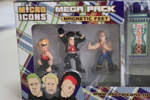 Micro Icons "Punks" series Tattoo Parlor w/4 Figures