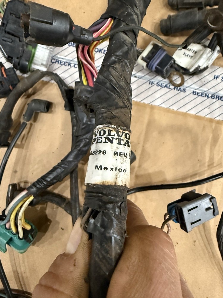 Volvo Penta 5.0 GXI-E engine harness