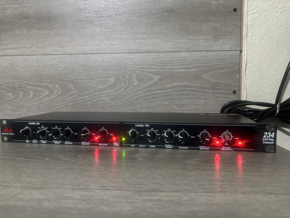 DBX Professional Prodcuts 234 2/3/4-Way Crossover - TESTED & WORKING