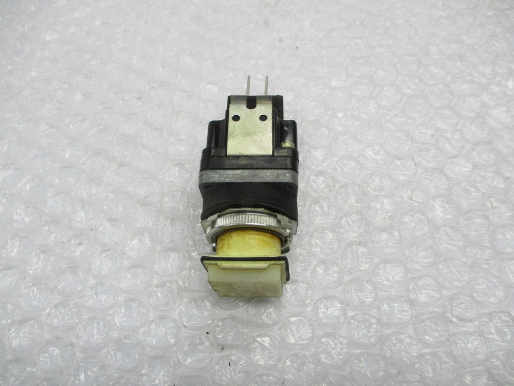 MICROSWITCH PMHC-9010 PUSHBUTTON NSNP