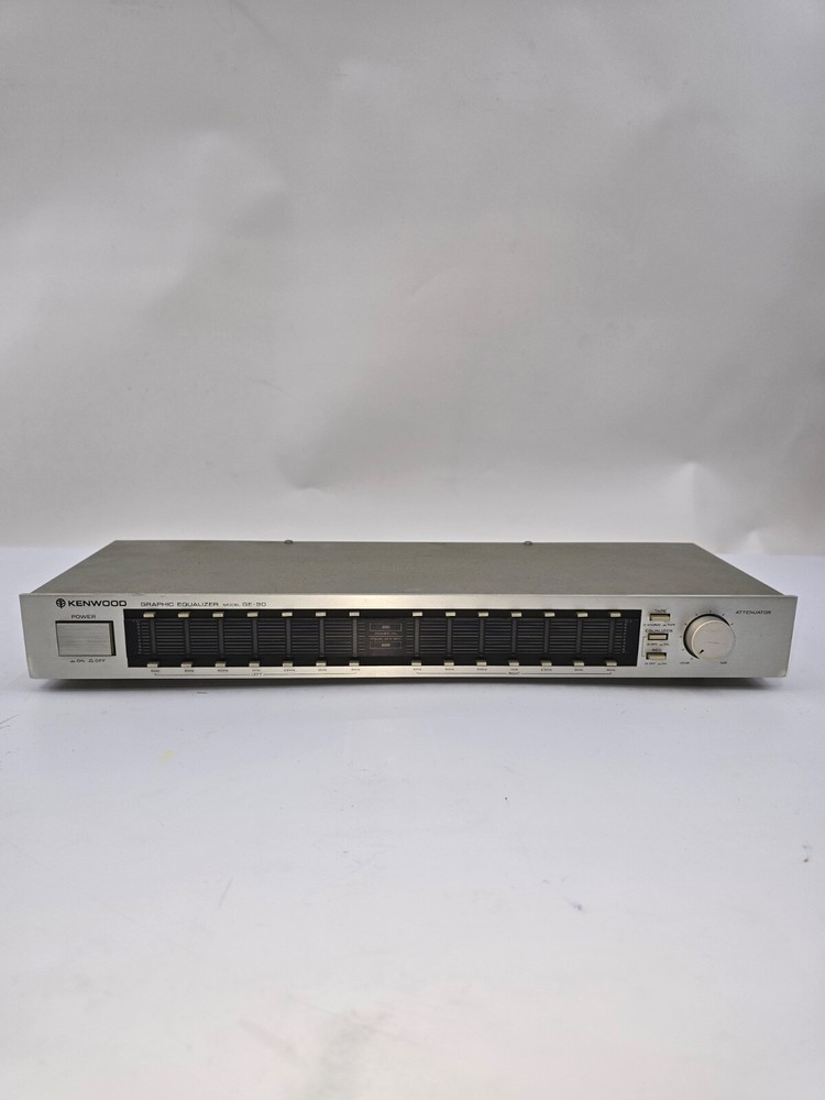 KENWOOD GRAPHIC EQUALIZER, MODEL GE-90, POWERS ON
