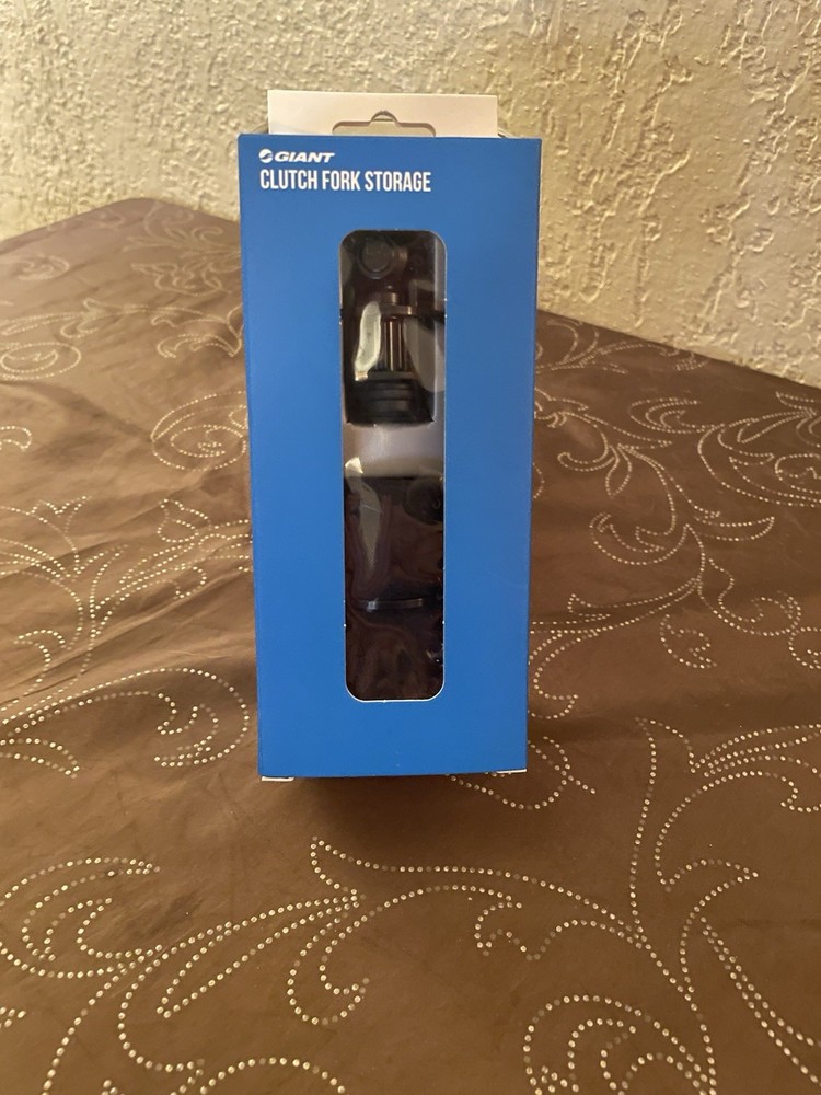 Giant Clutch Fork Core Storage
