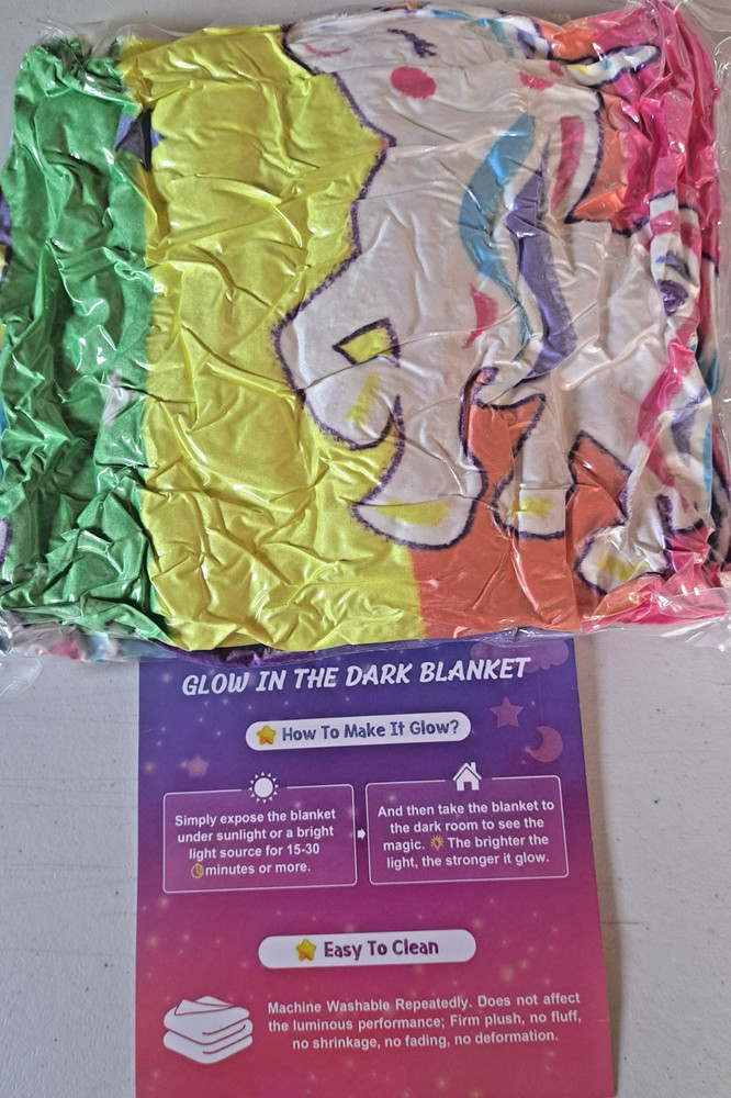 unicorn rainbow glow in the dark 50x60 throw