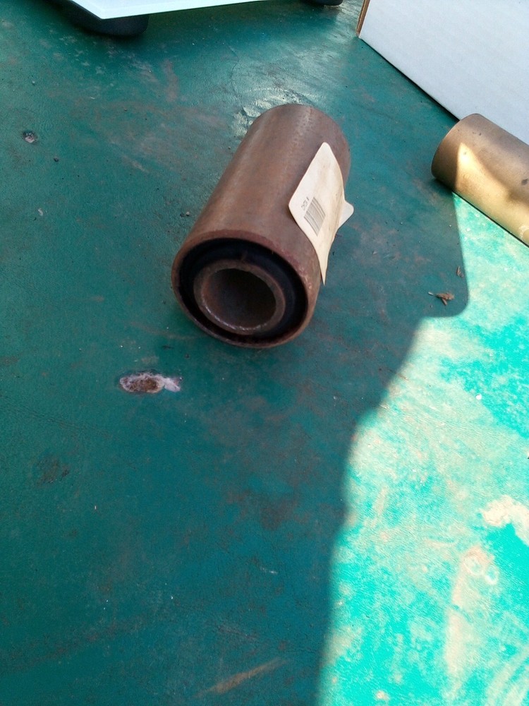 New OEM 10QK241M Front Leaf Spring Pin Bushing for Mack