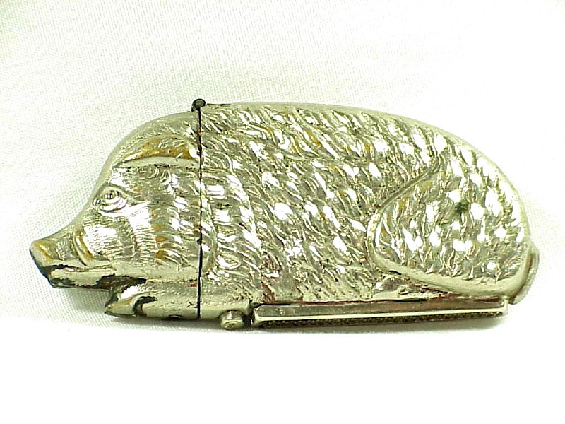Figural PIG MATCH SAFE