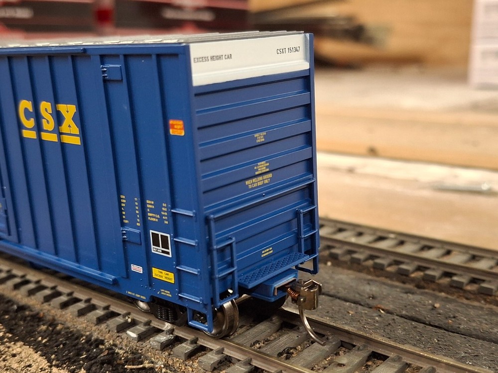 Intermountain HO scale Gunderson 50' High Cube Boxcar - CSX