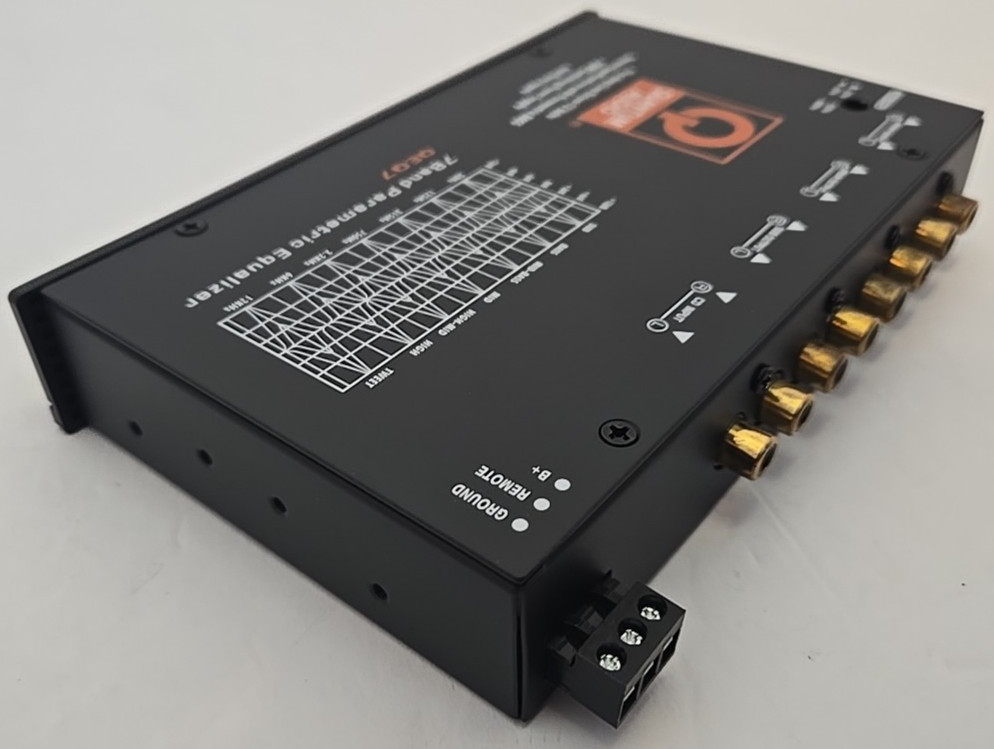 Quantum Audio by DB Research: QEQ7 7-Band Parametric Car Audio Equalizer