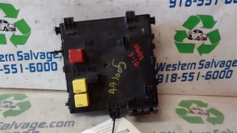 9-3 2004 Fuse Box, Engine 8201176