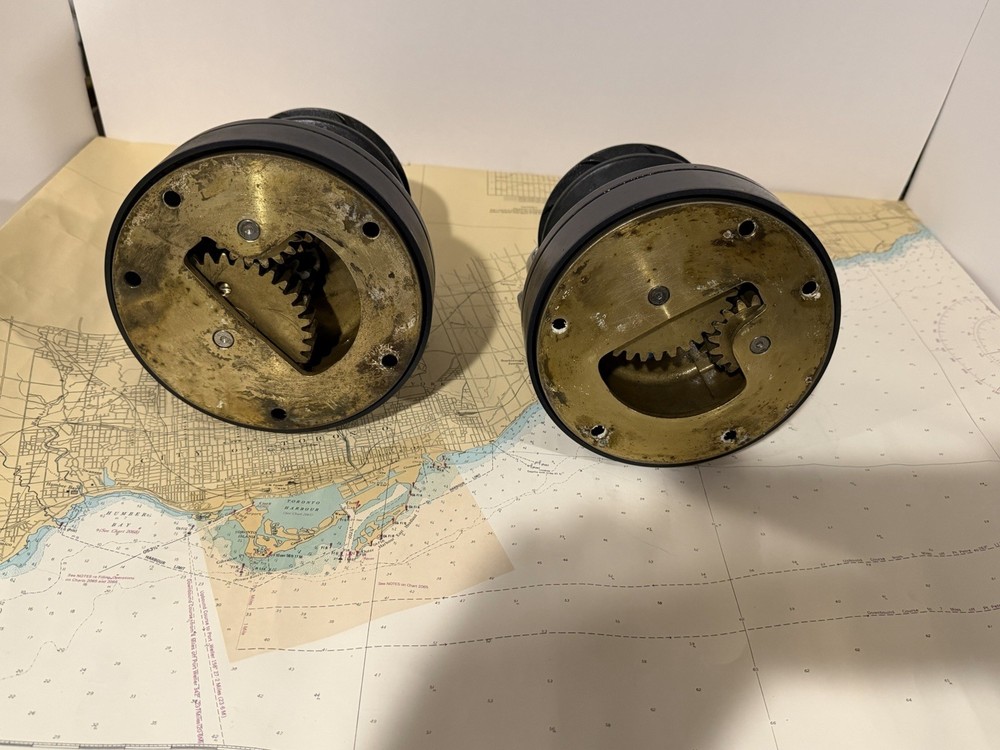 Lewmar 43 Self Tailing Winches