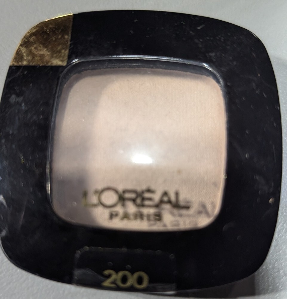 Loreal Colour Riche eyeshadow ~ You Choose