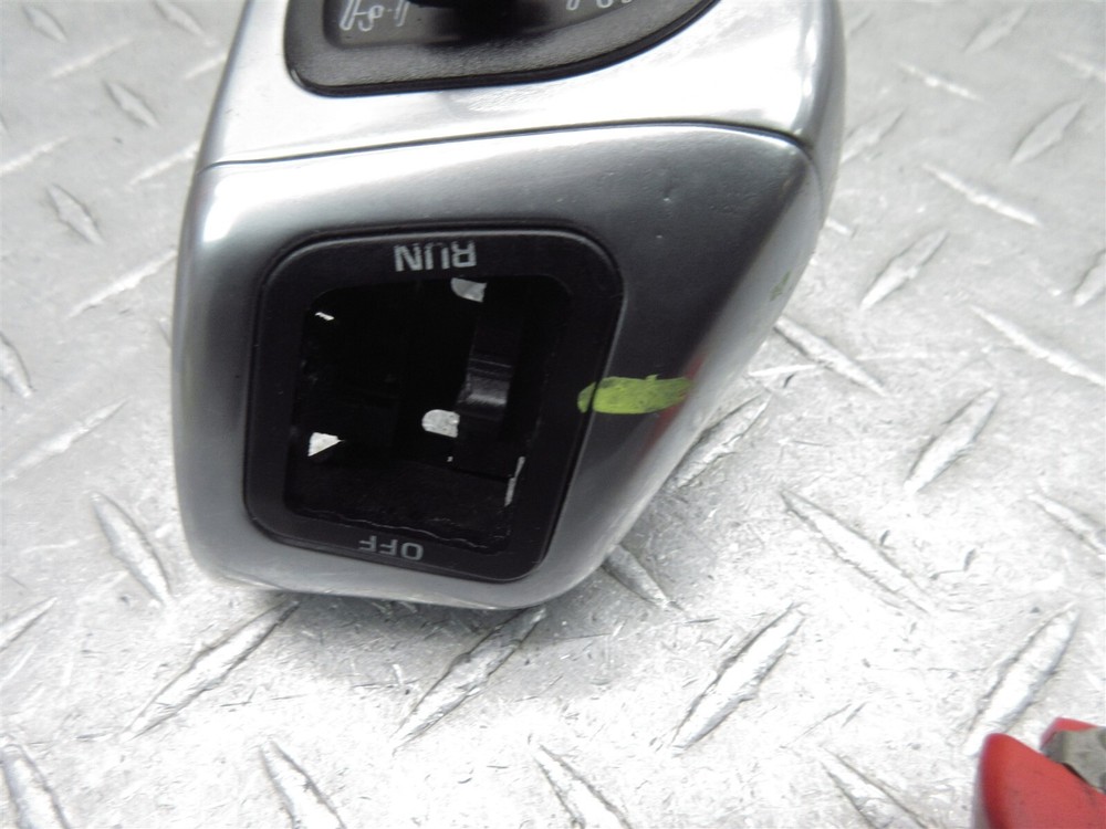 2007 06-08 Piaggio MP3 Scooter 250CC Right Switch Handlebar Control On Off Start
