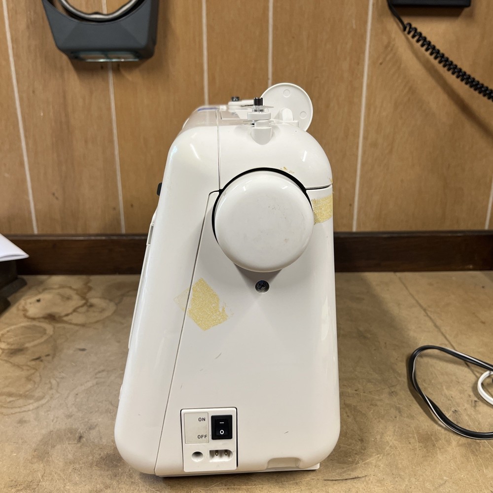 Elna 6004 Sewing Machine