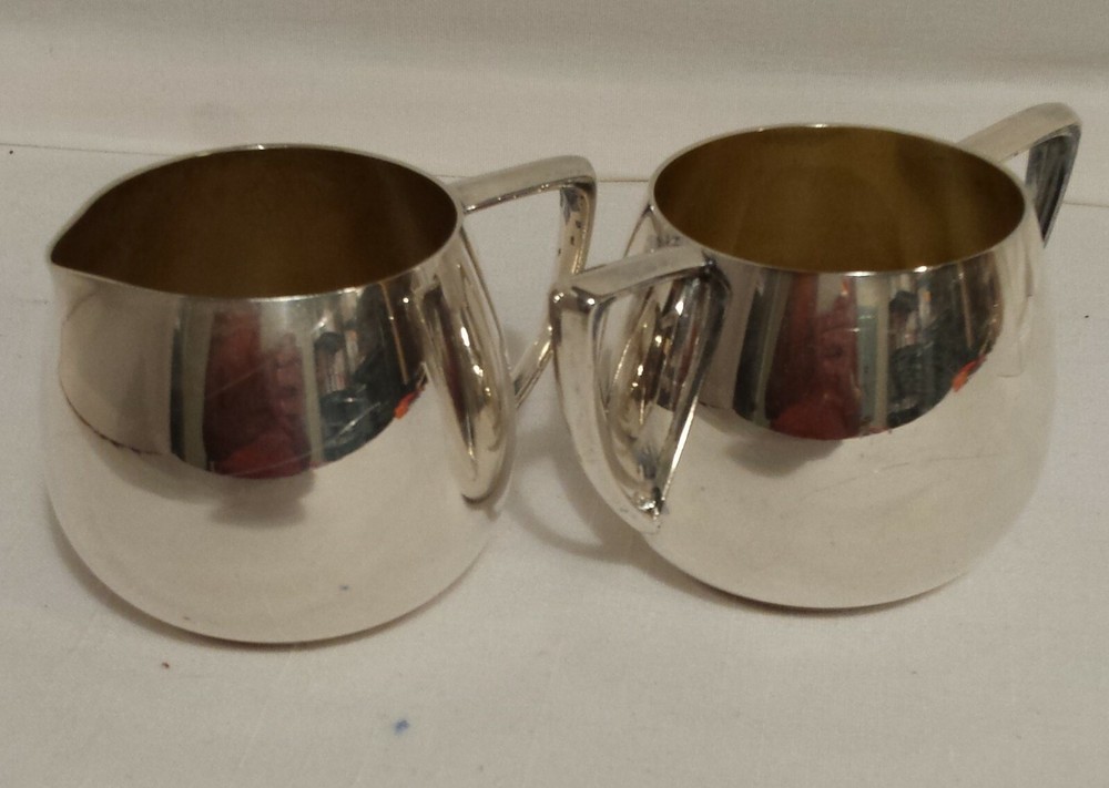 EMPIRE CRAFTS QUADRUPLE PLATE, SILVER PLATE CREAMER & SUGAR. EUC