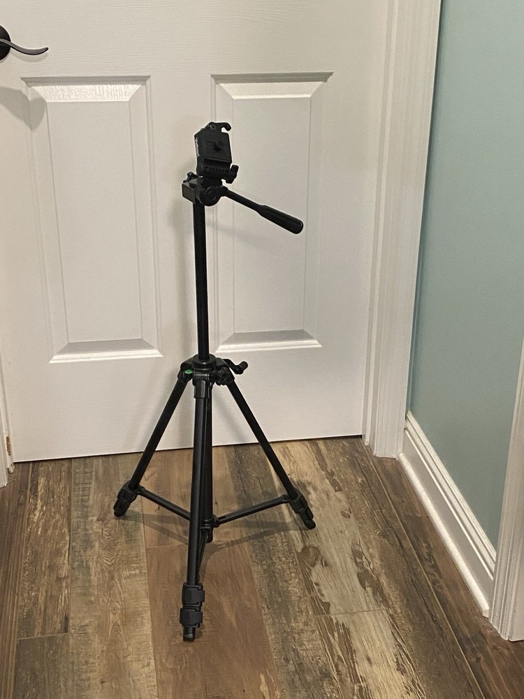 VELBON DF-40 TRIPOD Deluxe Lightweight Dual Function with Quick Release Plate