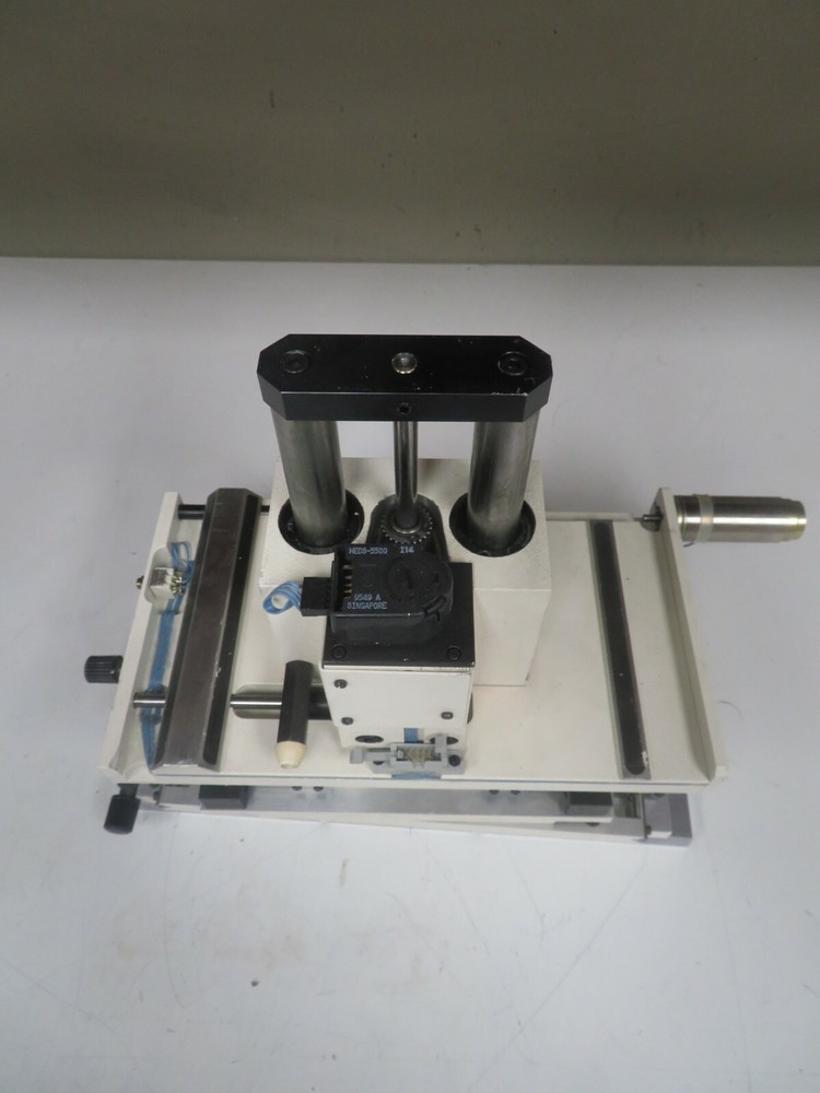 SIP Universal Measuring Machine Motorized Leveling Table - model 550M