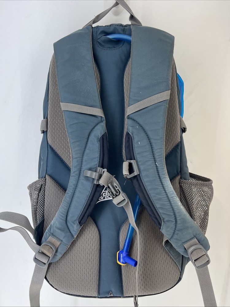 Camelbak Cloud Walker hydration Pack with Bladder. Blue