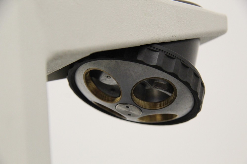 Nikon Eclipse E200 Microscope With Nikon E2-TB Viewing Head And No Objectives