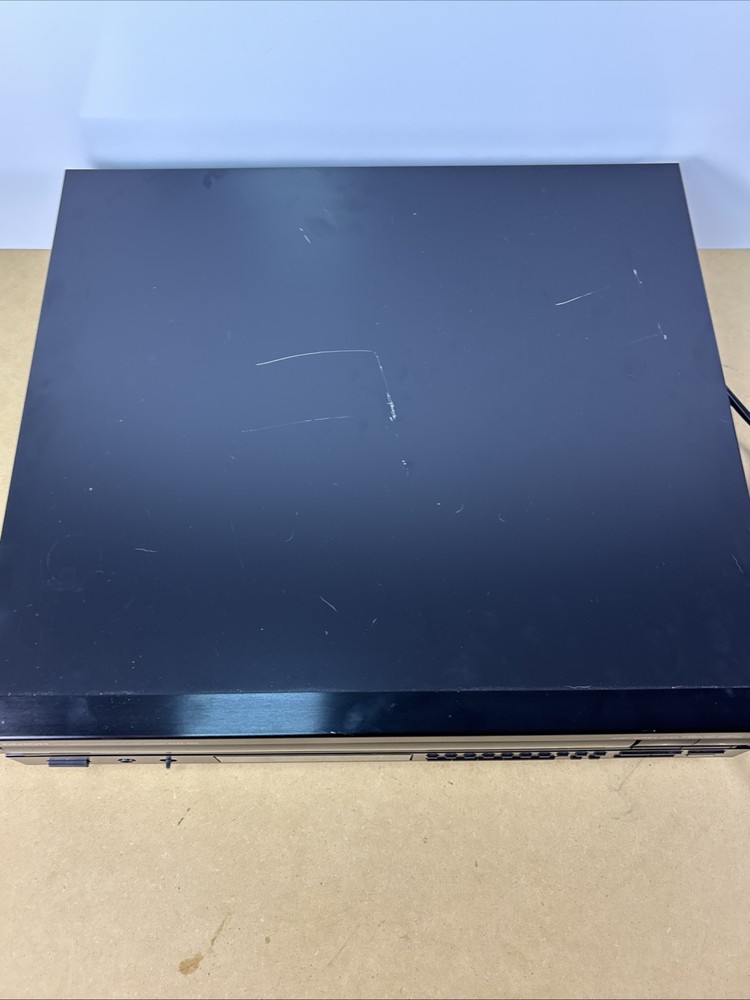 Denon DCM-420 5-Disc Carousel CD Player. PCM Audio Technology (no Remote) 1992