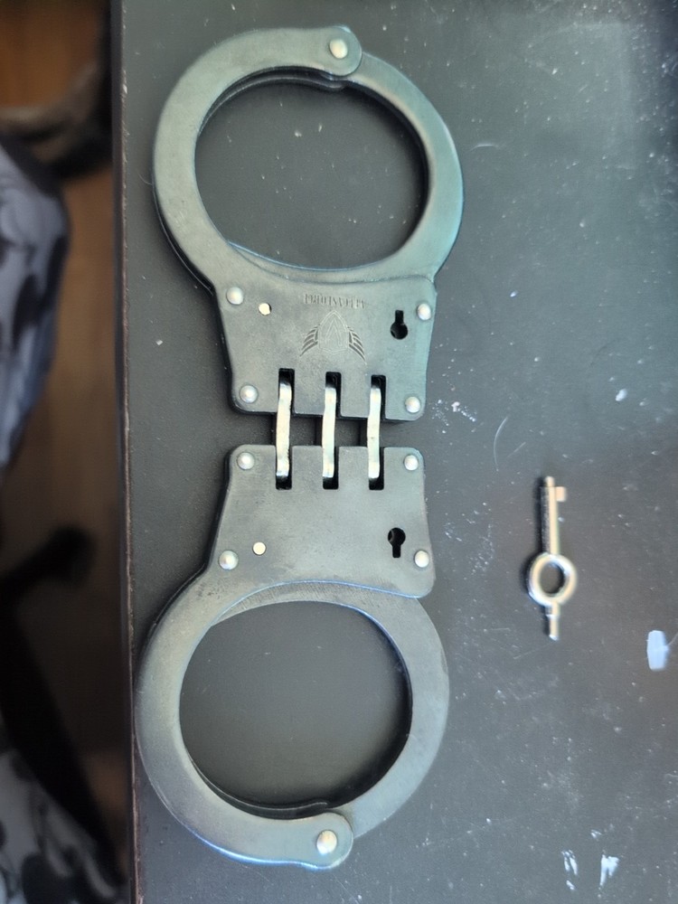 Handcuffs Vulcanforce
