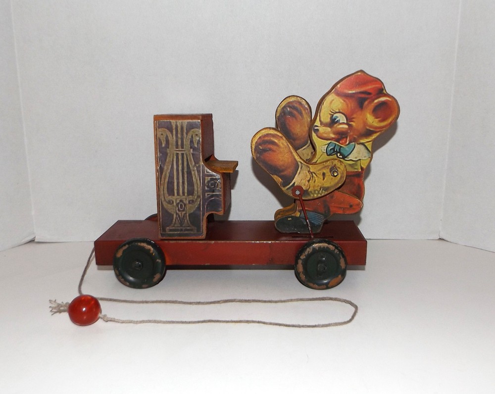 Reproduction Gong Bell Piano Player Mouse Pull Toy
