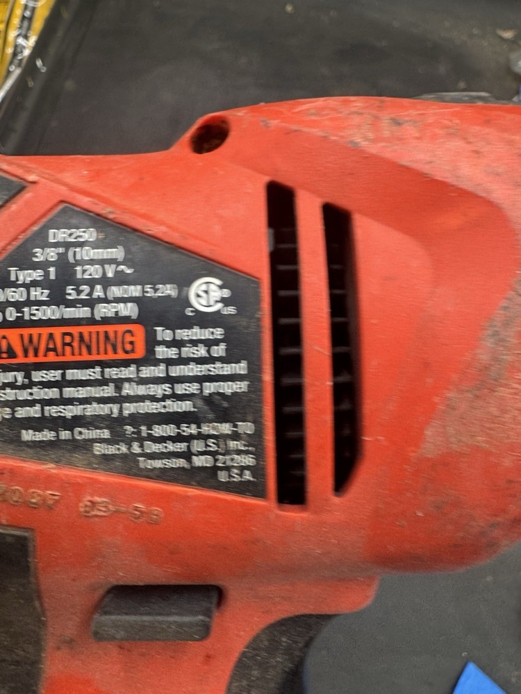 BLACK & DECKER DR250