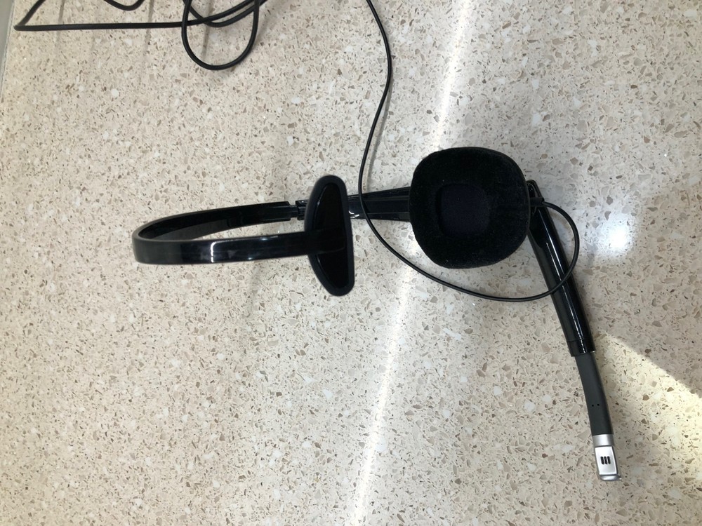 Plantronics Blackwire C210 Headset : Tested & Working