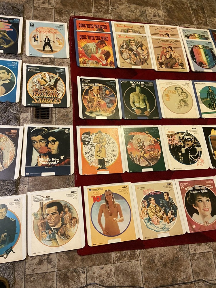 RCA Selectavision VideoDisc Player SFT W 100 System Powers On Untested + 45 DISC