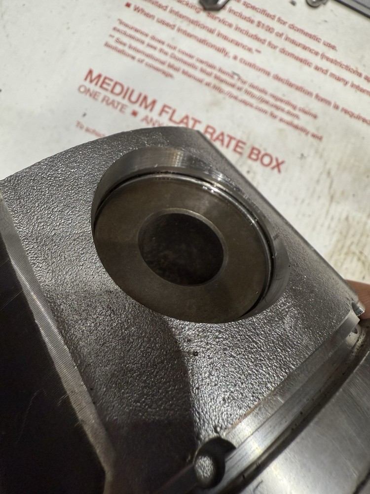 Cummins 6bta STD size piston 5591