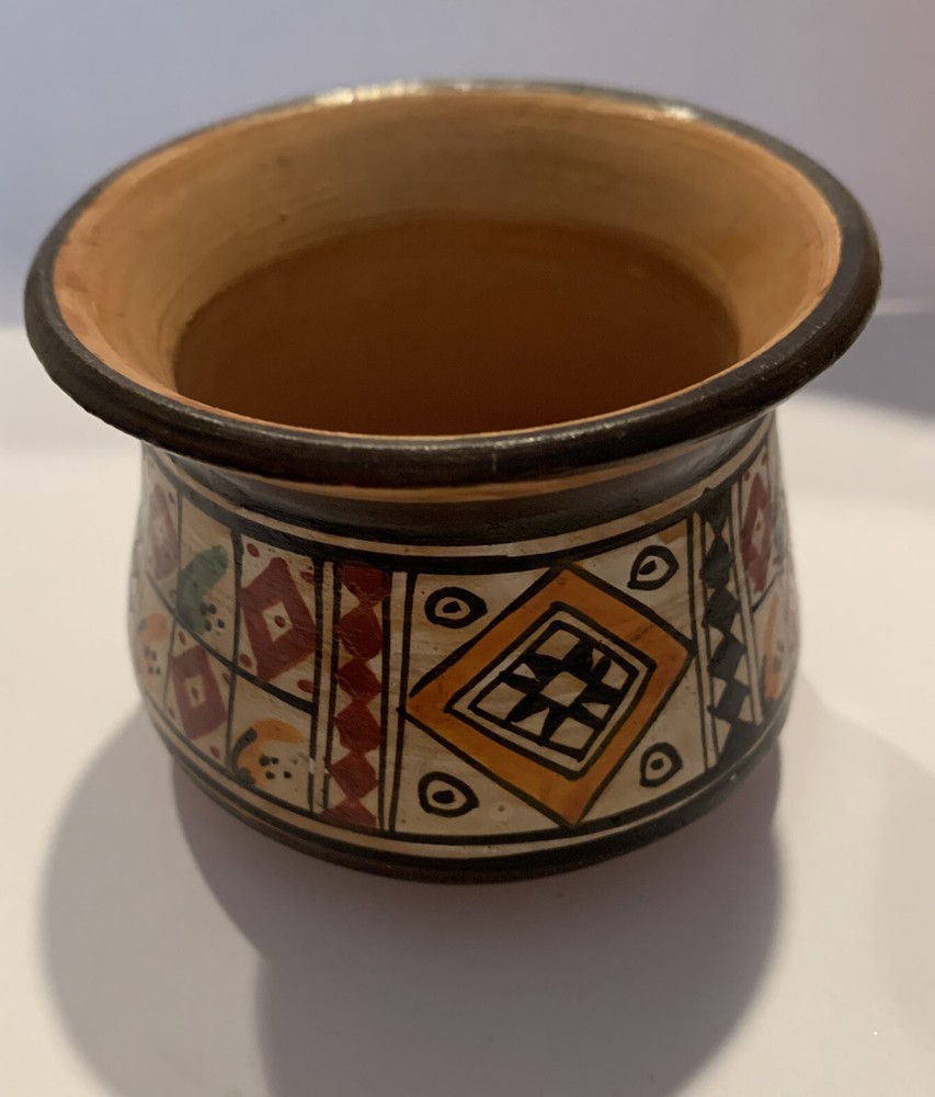 Inca Peruvian Pottery Hand Painted Small Vase